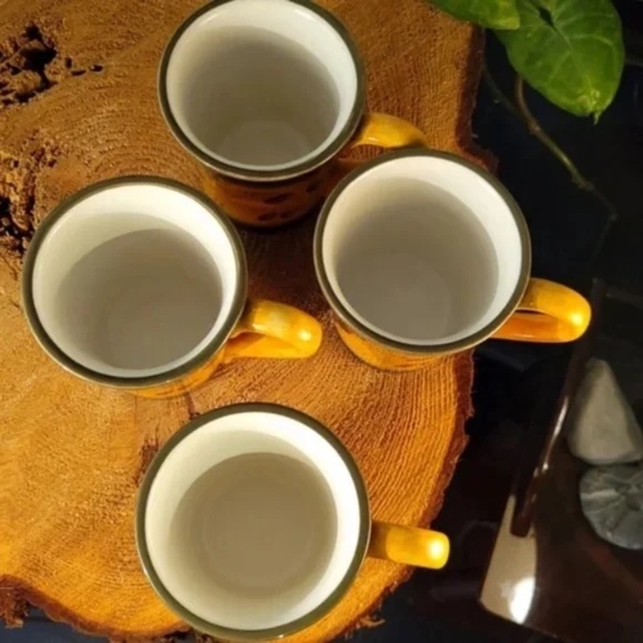 Set of 4 StoneLite Floral Bold Color Mugs - Picture 3 of 8